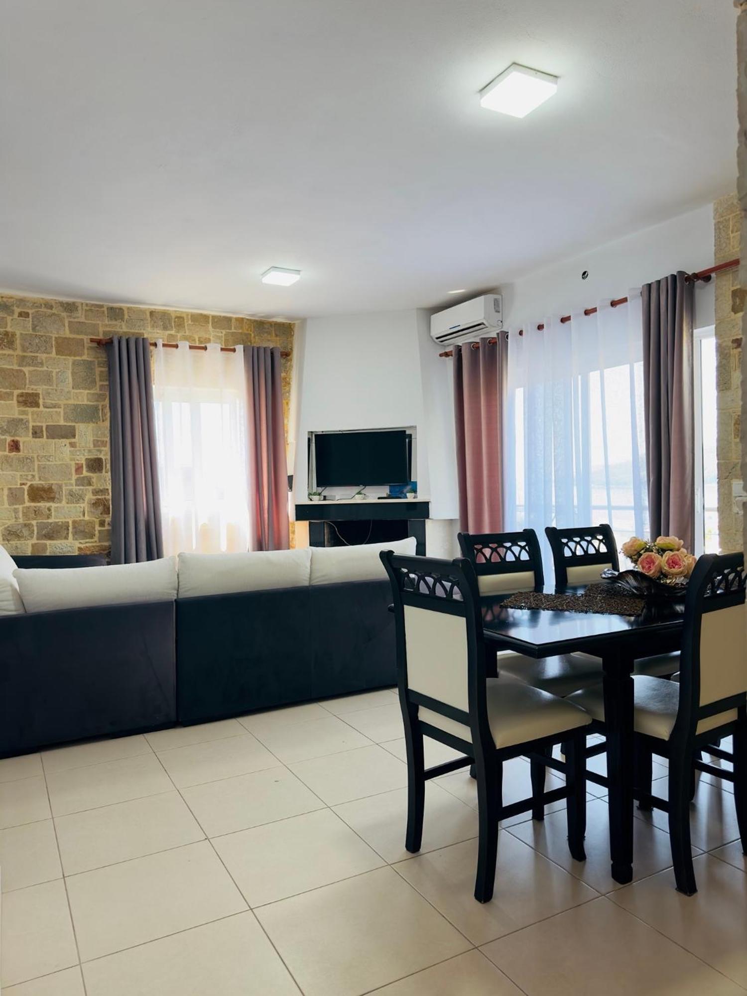Villa Merkuri هيماري المظهر الخارجي الصورة